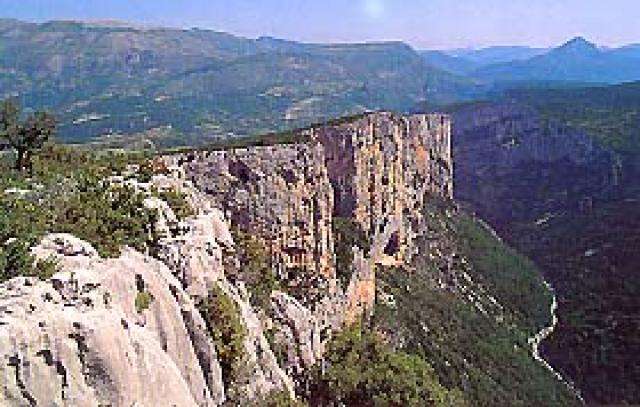 http://img1.toutesleslocations.com/big/31858.jpg
