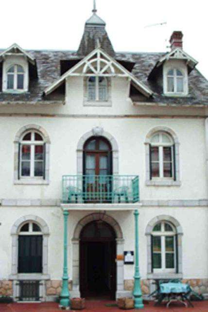 http://img1.toutesleslocations.com/big/42010.jpg