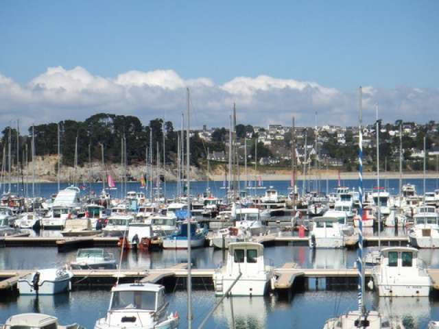 http://img1.toutesleslocations.com/big/57725.jpg